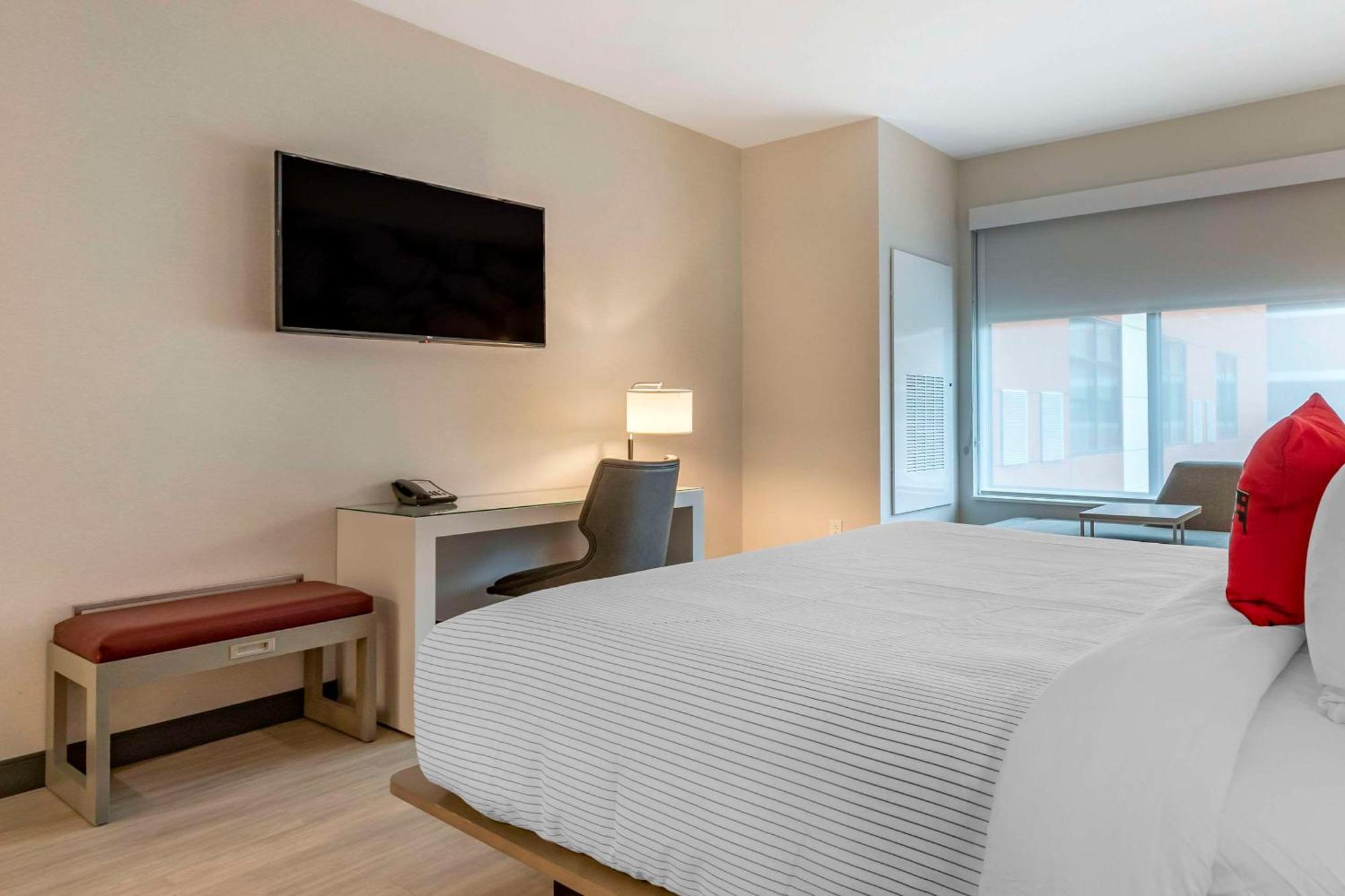 Cambria Hotel Rock Hill - University Center Екстериор снимка