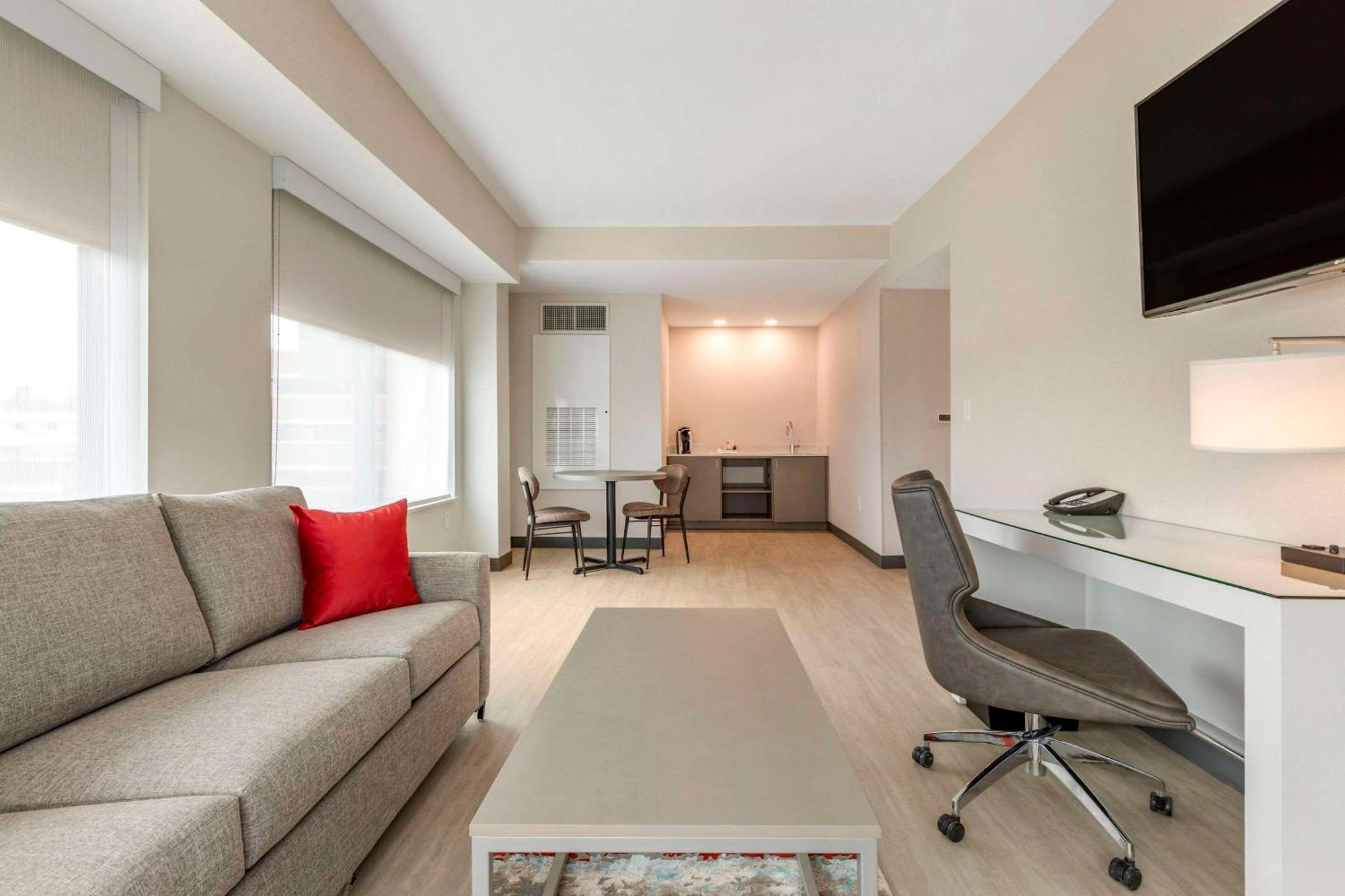 Cambria Hotel Rock Hill - University Center Екстериор снимка